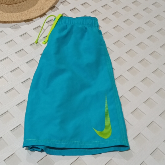Nike Boy's Blue Swim Shorts Size L (11-13) - Picture 4 of 5
